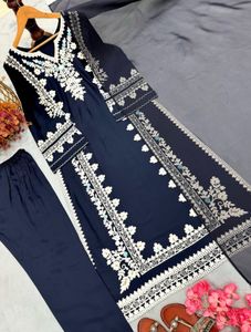 Embroidered Navy Blue Kurta Set💙
