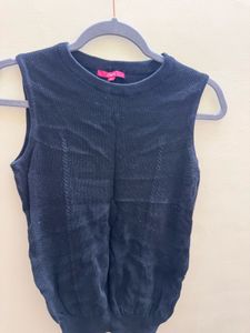 black cotton vest