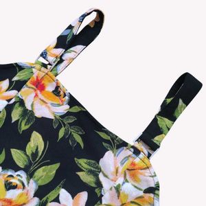 Floral Print Crop Top 🆕 NWOT