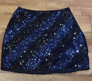 Sparkling Sequin mini skirt
