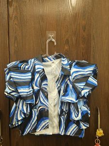 Abstract Print Ruffled Sleeve Top