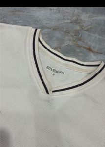 Combo StudioFit Textured White Top