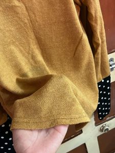 whitepolka.coloured pullover with khaki knitting