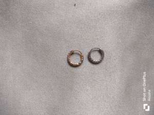 Earings