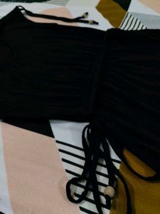 Elegant Black Dress with Tie Waist