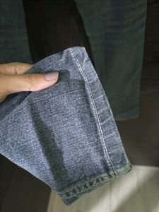 Grey Straight Fit Jeans for Women
