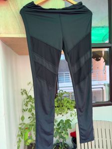 Stylish Black Mesh Panel Leggings