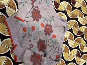 Floral Print Cropped Sweater