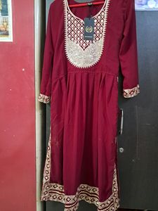 Beautiful festive Wear NEW Nairacut kurti Set