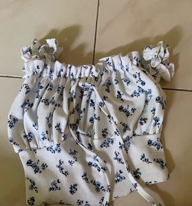 Floral Ruffle Crop Top