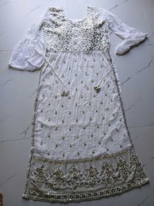 Elegant White Embroidered  nira cut Set