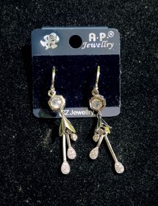 anti-tarnish  Sparkling Dangle Earrings