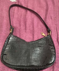 Chic Black Croc Embossed Hobo Bag