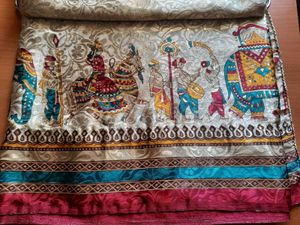 Exquisite Ethnic motifs Paithani Silk Saree
