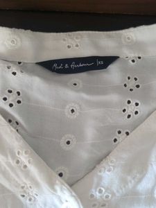 Mast and Harbour White Eyelet Button-Down Top (XS)
