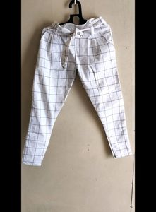 White Trouser😍