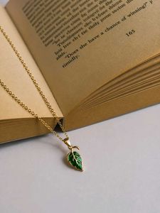 leaf necklace