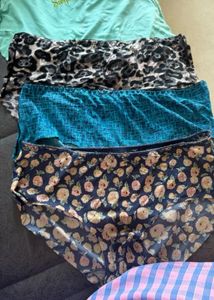 Cute Women's Briefs Set