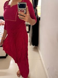 Beautiful Pink Embroidered Kurta set