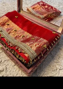 Viral Gungarooo Red Silk Saree with Embel