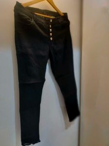 Black Button-Up Jeans