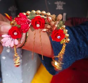 Exquisite Floral Hair Accessory