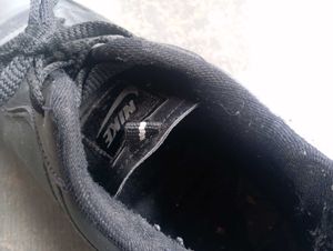 Nike Black Casual Sneakers
