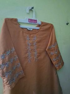 Pure Cotton Silk Branded Hand Embroidery Kurti, XL