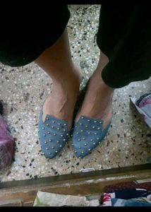 Studded Party Wear Blue Slip-On Flats In 39 Number