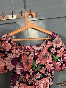 Retro Floral Puff Sleeve Top