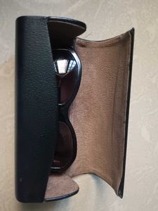 Burberry Sunglass with cover 100% authentic
