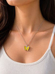 Charming Butterfly Pendant Necklace