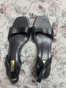 Stylish Black  Heel Sandals