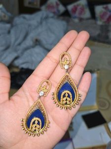 VINTAGE ANTIQUE EARRINGS BLUE
