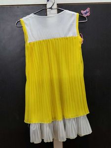 Girls Yellow sleeveless top
