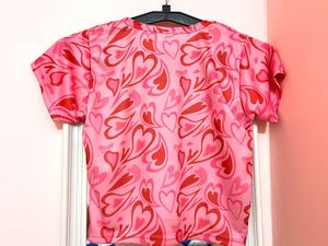 Adorable Pink Heart Print T-Shirt