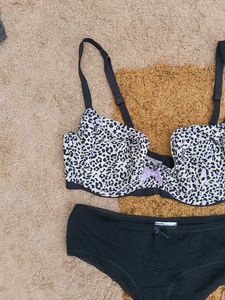 Leopard Print Bra .
