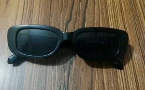 Stylish Black Rectangular Sunglasses