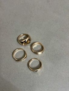 Set of 4 Gold Rings