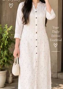 Elegant White Kurta with Subtle Print