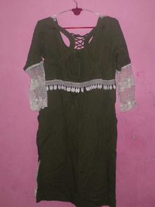 Elegant Green Kurta and pent with Lace Detailing