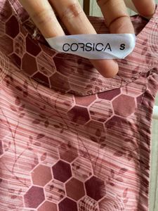 Stylish Pink Hexagon Print Sleeveless Top