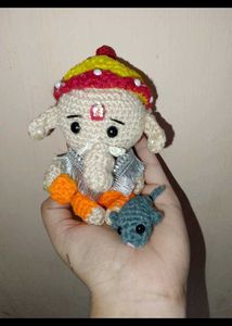 Handmade Crochet Ganesha + mushak