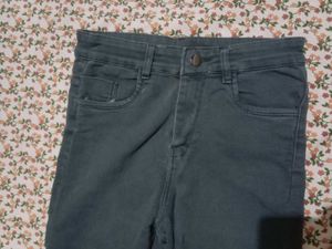 Stylish Grey Skinny Fit Jeans