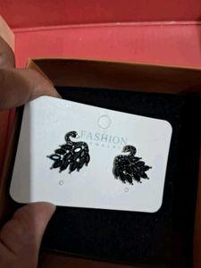cute black swan earrings