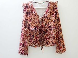 Chic Leopard Print Ruffle Top