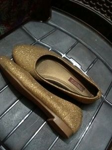 Golden Sparkly Belles