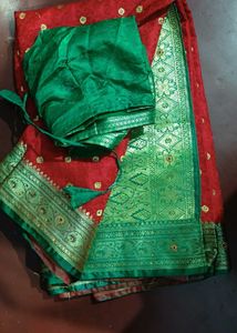 Elegant Red Saree with Gold Motifs