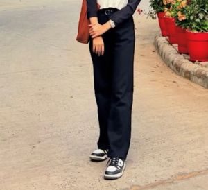Black Jeans