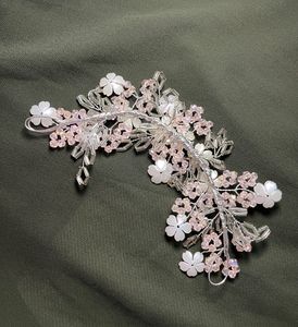 Elegant Floral Hair accessory🌸